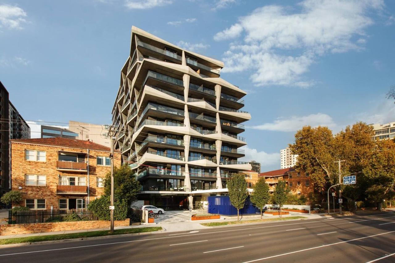 Executive Resort-Style Living At Leafy Albert Park Melbourne Exterior photo